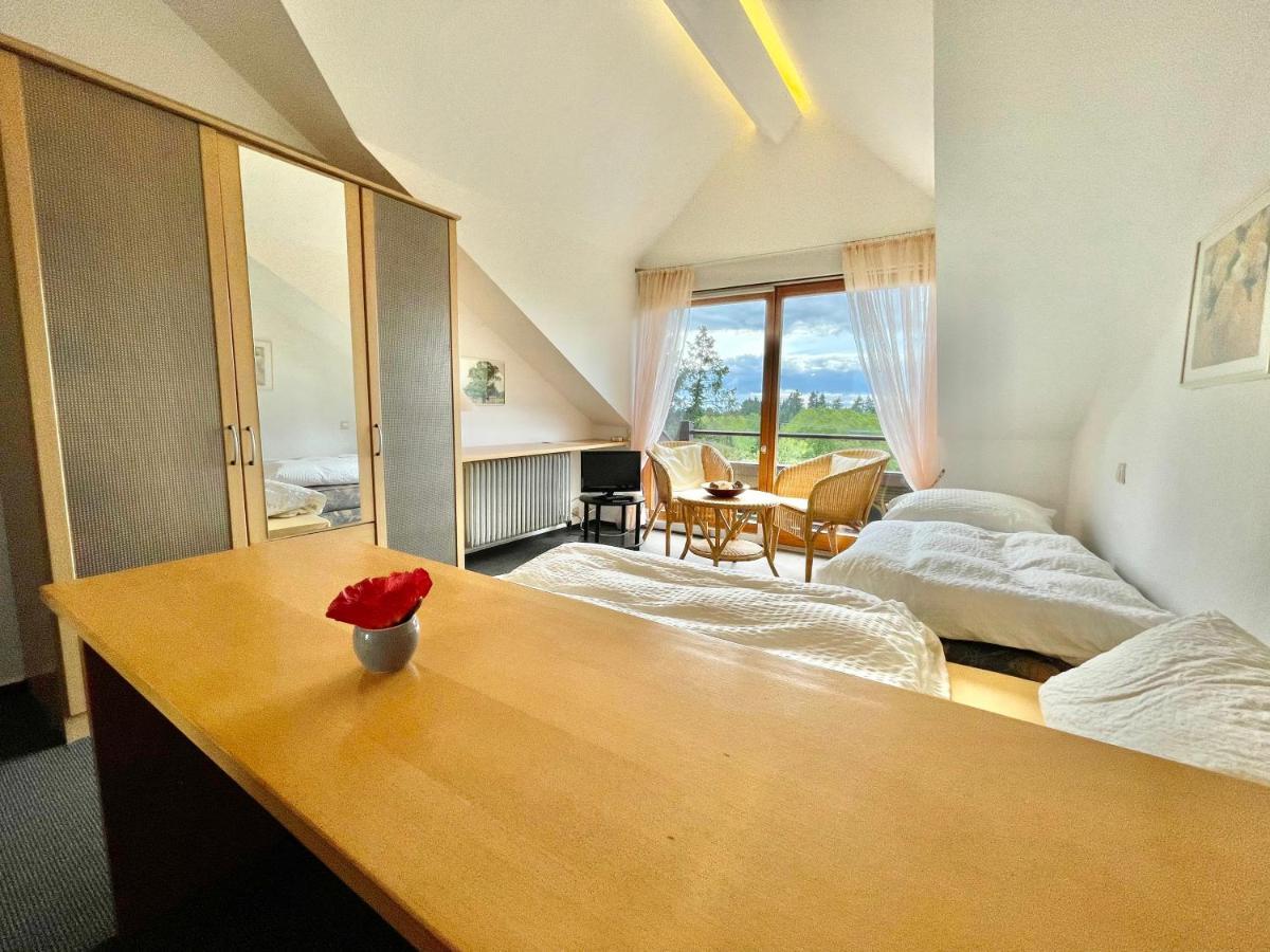 Hotel Pension Linz Bühl Buitenkant foto